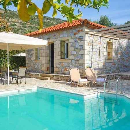Villa Palataki I *